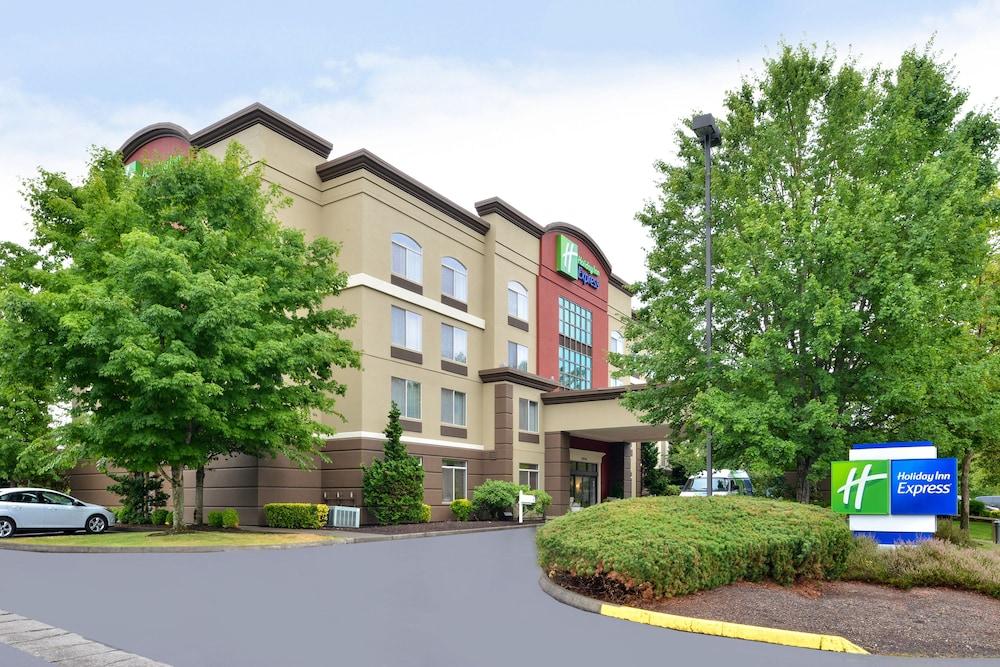 Holiday Inn Express Portland West/Hillsboro an IHG Hotel Pet Policy