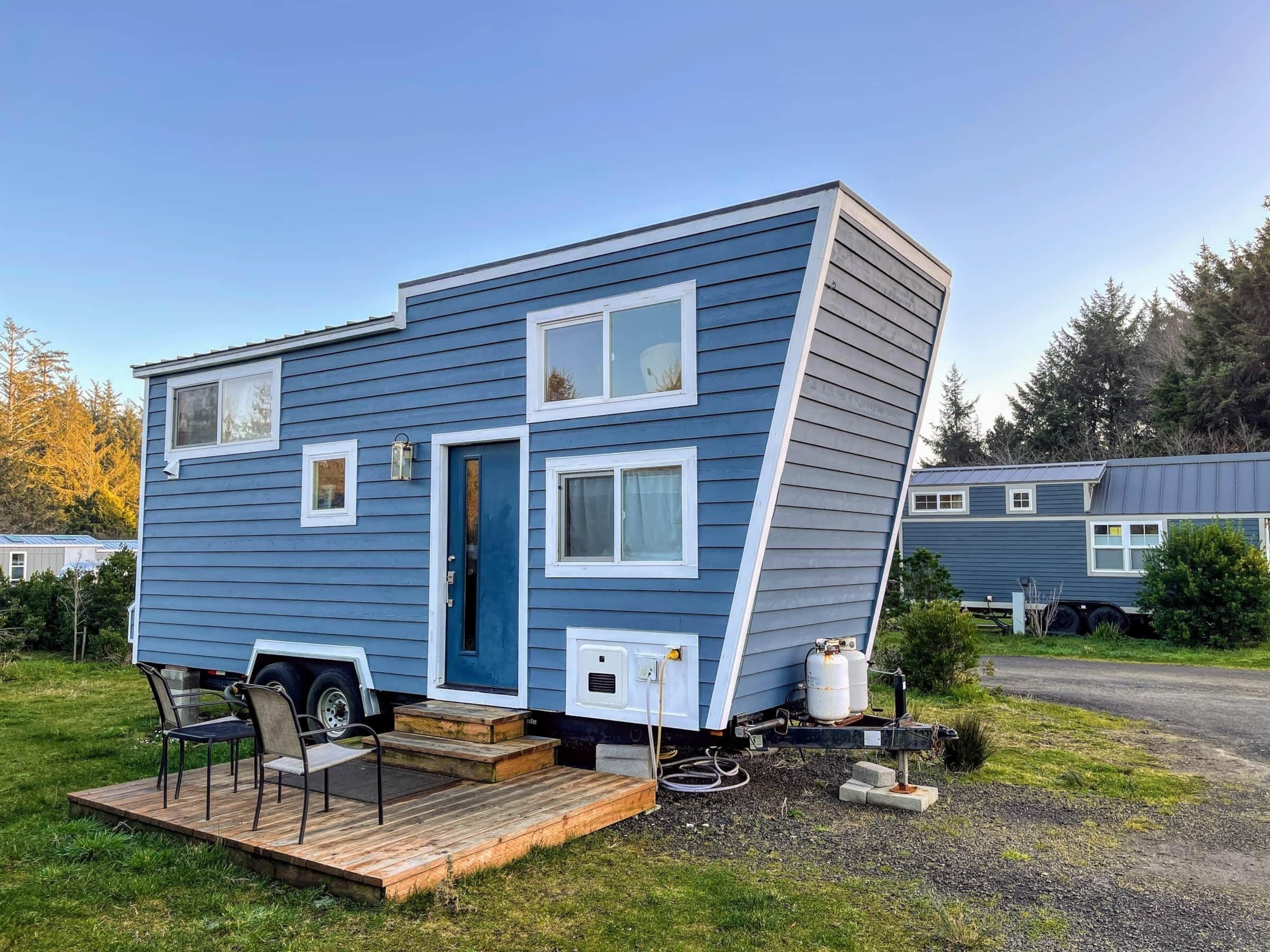 Breakers Stay in a Tiny Home on the Oregon Coast Pet Policy