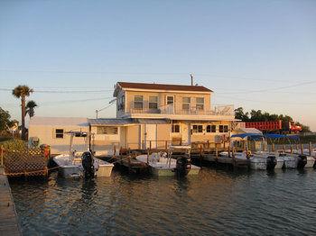 Pet Friendly Vacation Rentals In Big Pine Key Fl Bringfido