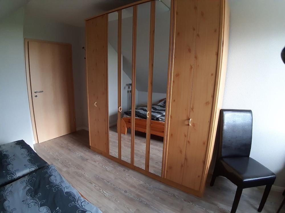 Pet Friendly Apartment Hanerau-Hademarschen