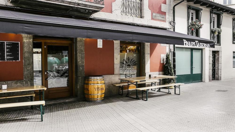 Pet Friendly Hotel Piñupe