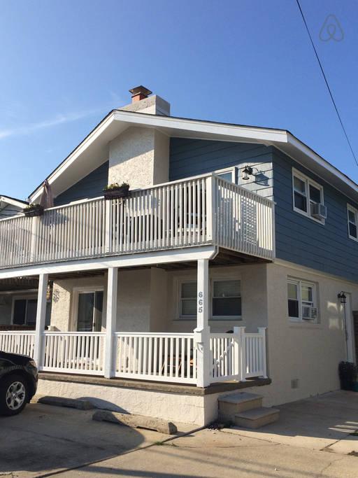 Avalon Airbnb Rentals Pet Policy