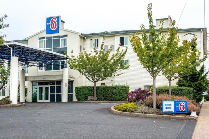 Pet Friendly Motel 6 Lincoln City Or