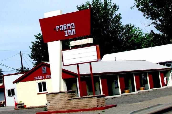 Pet Friendly Parma Inn
