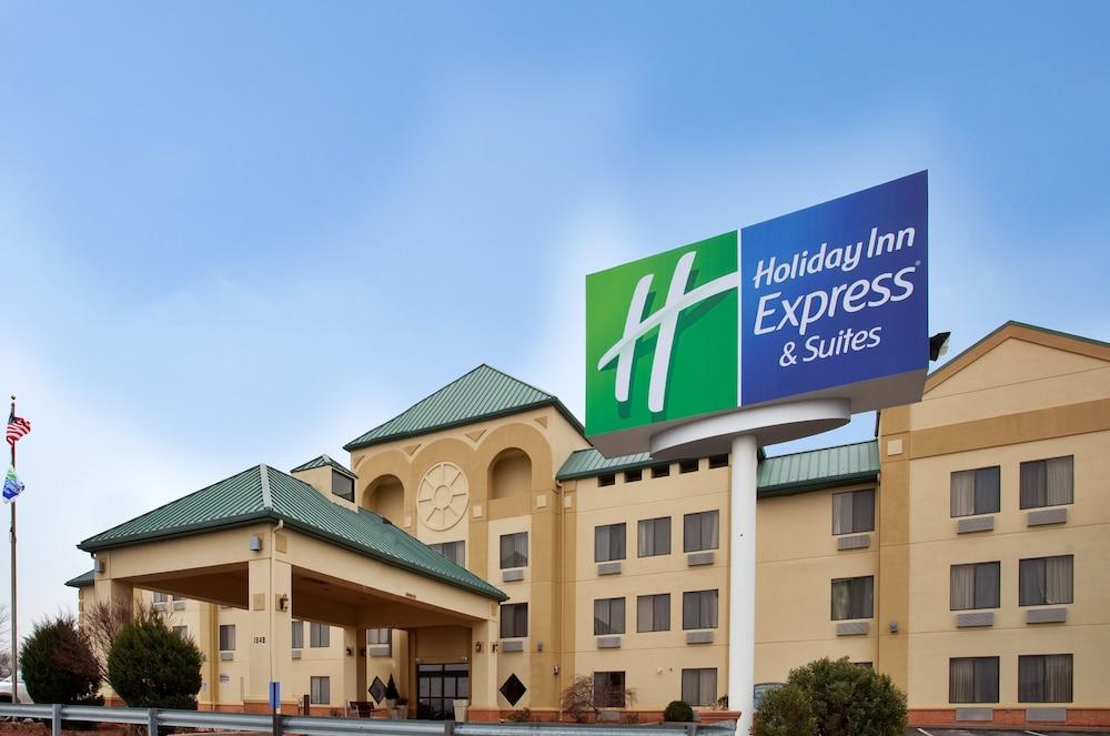Pet Friendly Holiday Inn Express & Suites St Louis West - Fenton an IHG Hotel