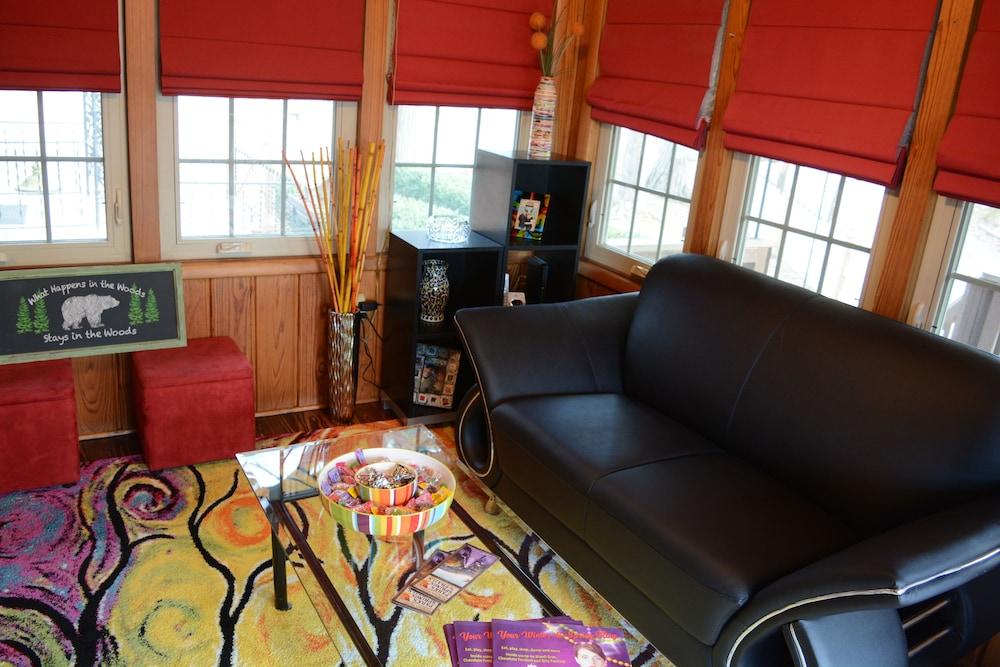 Pet Friendly The Woods Cabins