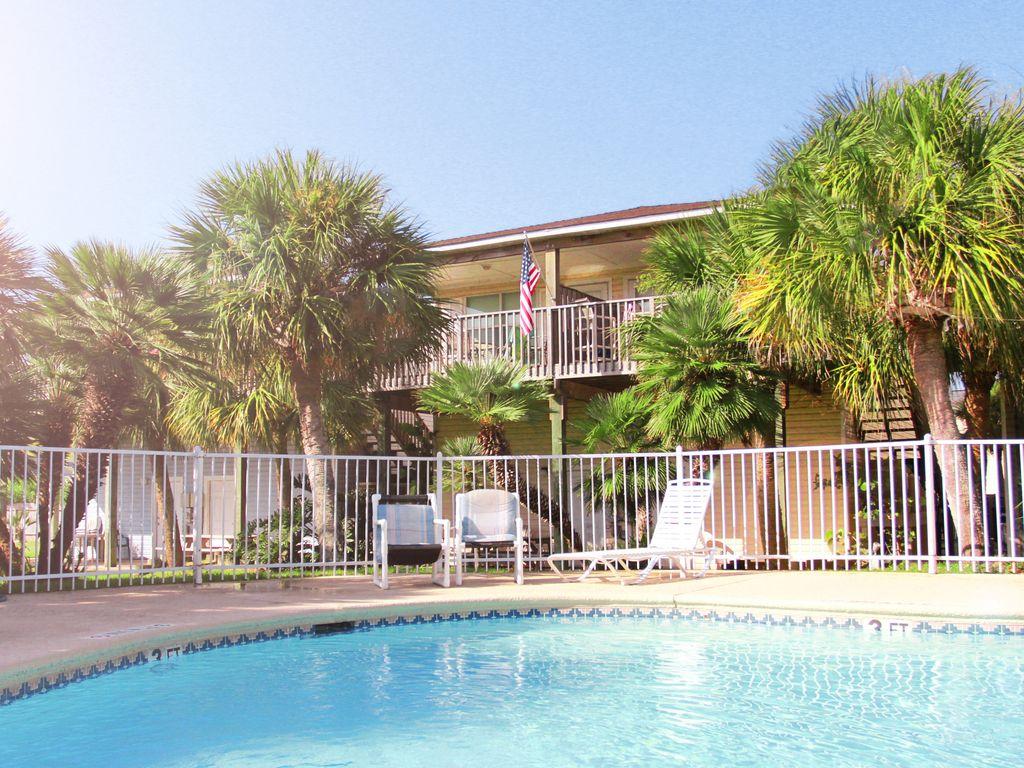 Port Aransas Las Palmas 3A Pet Policy