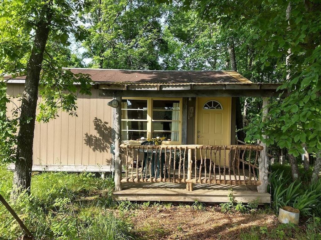 Pet Friendly Hope Village - All 6 Cabins