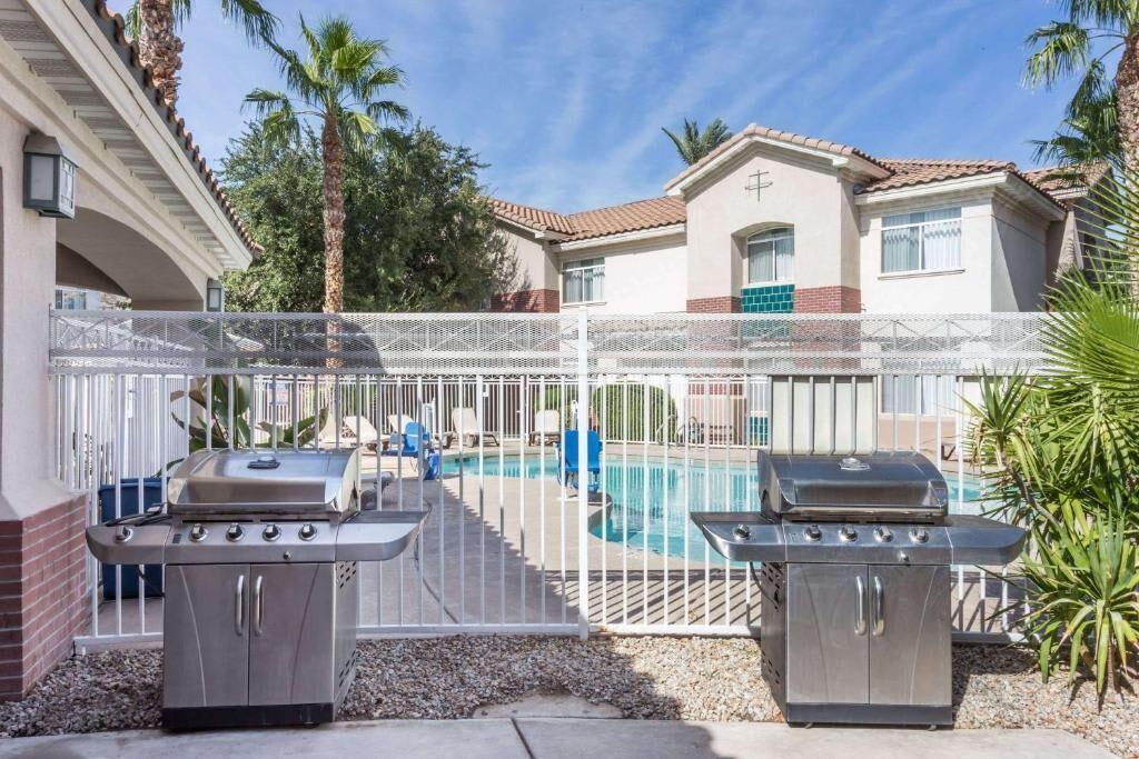 Pet Friendly Studio at Metro Chandler Apartments