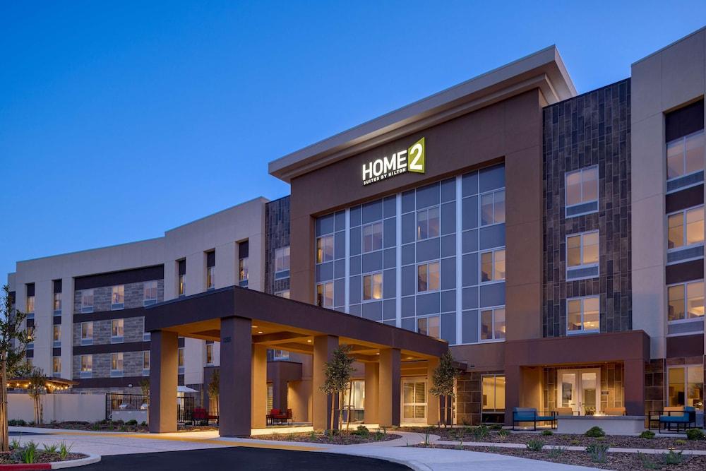 Pet Friendly Home2 Suites by Hilton Petaluma