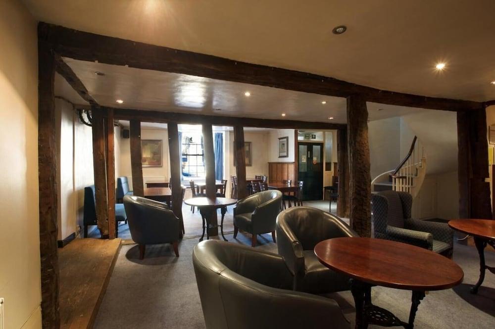 Pet Friendly The Bell Hotel