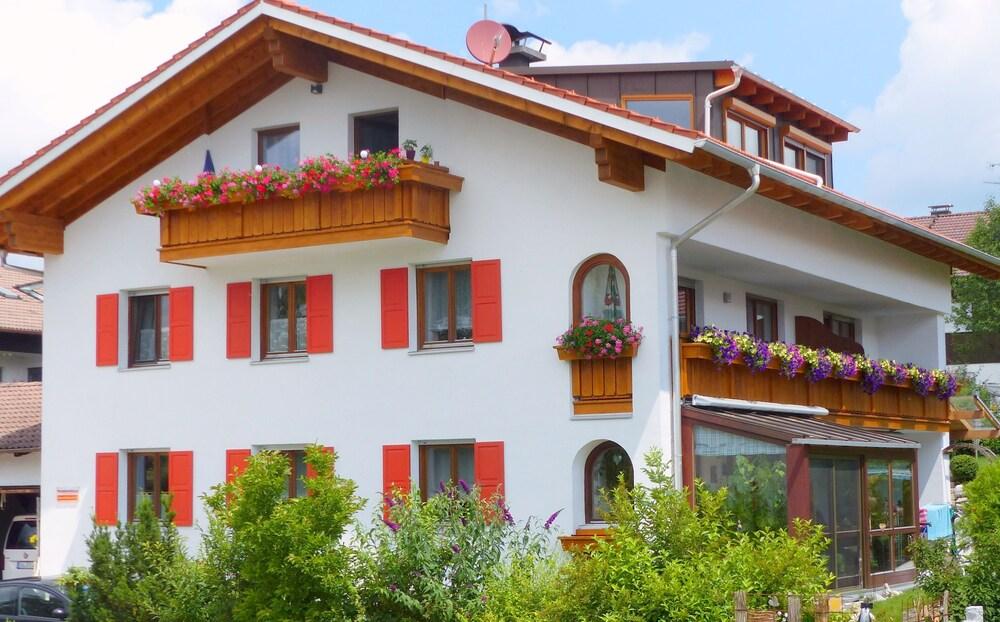 Pet Friendly Inviting Apartment Near Neuschwanstein Castle