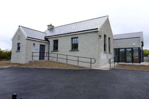 Pet Friendly Whiddy School House Accommodation