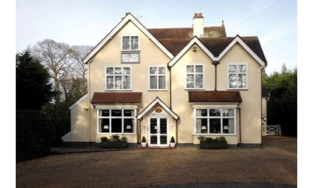 Pet Friendly Dial House Hotel