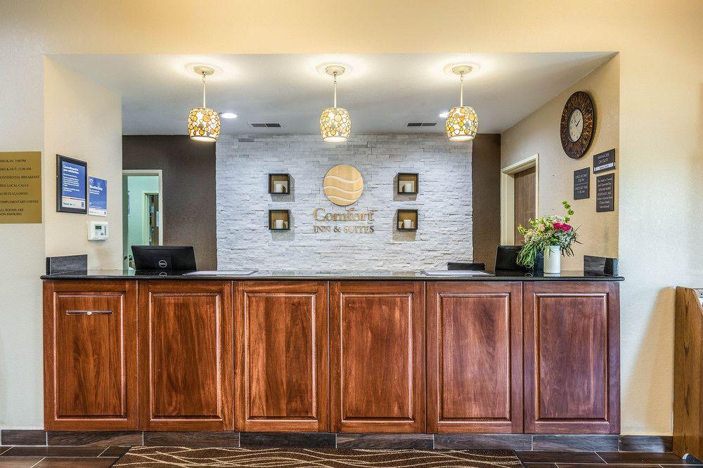Comfort Inn Suites North Aurora Pet Policy