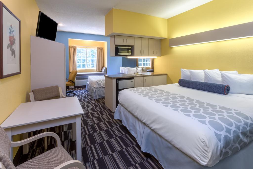 Microtel Inn And Suites By Wyndham Stockbridge Pet Policy