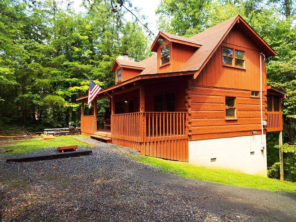 Smoky S Cabin Fever Pet Policy