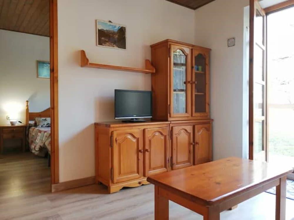 Pet Friendly Apartment Isard 3