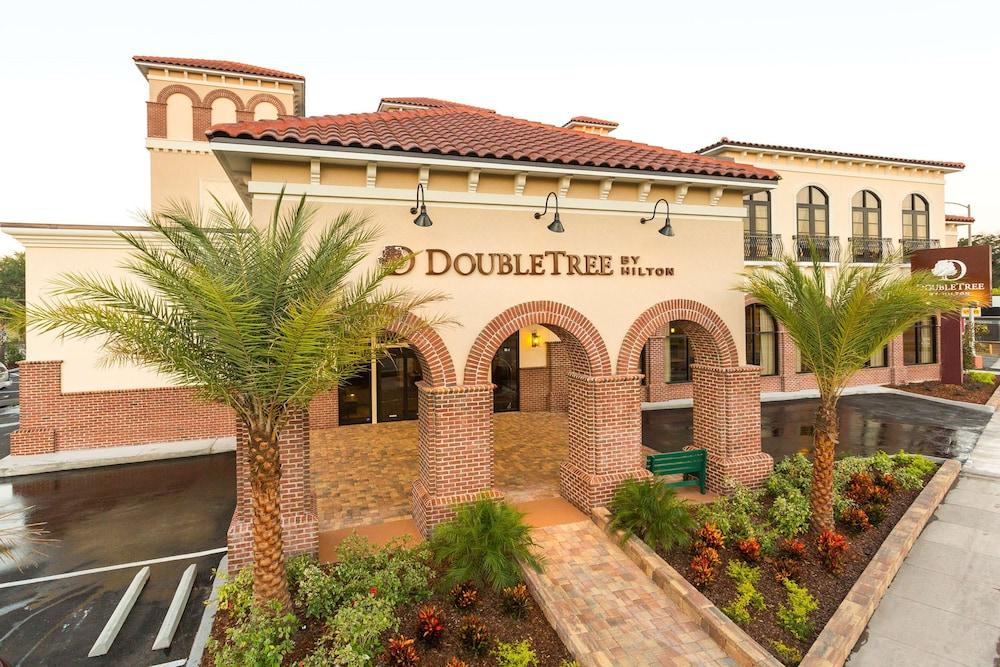 Pet Friendly DoubleTree by Hilton Hotel St. Augustine Historic District