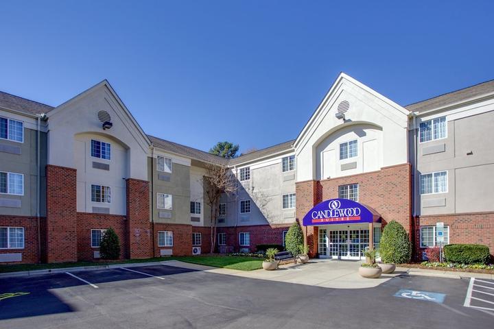 Pet Friendly Candlewood Suites Raleigh Crabtree an IHG Hotel
