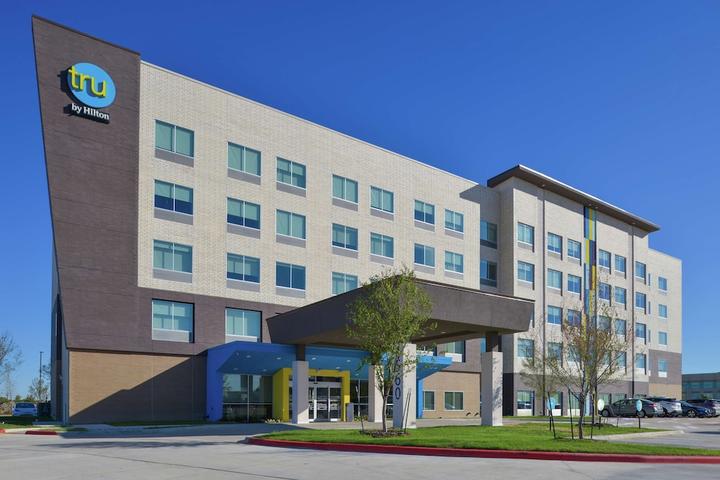 Pet Friendly Tru by Hilton Coppell DFW Airport North