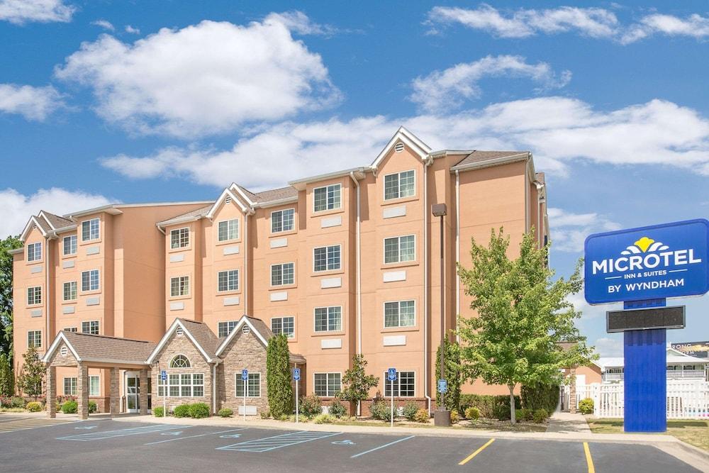 Pet Friendly Microtel Inn & Suites by Wyndham Tuscumbia/Muscle Shoals