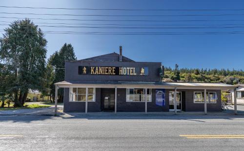 Pet Friendly Kaniere Hotel