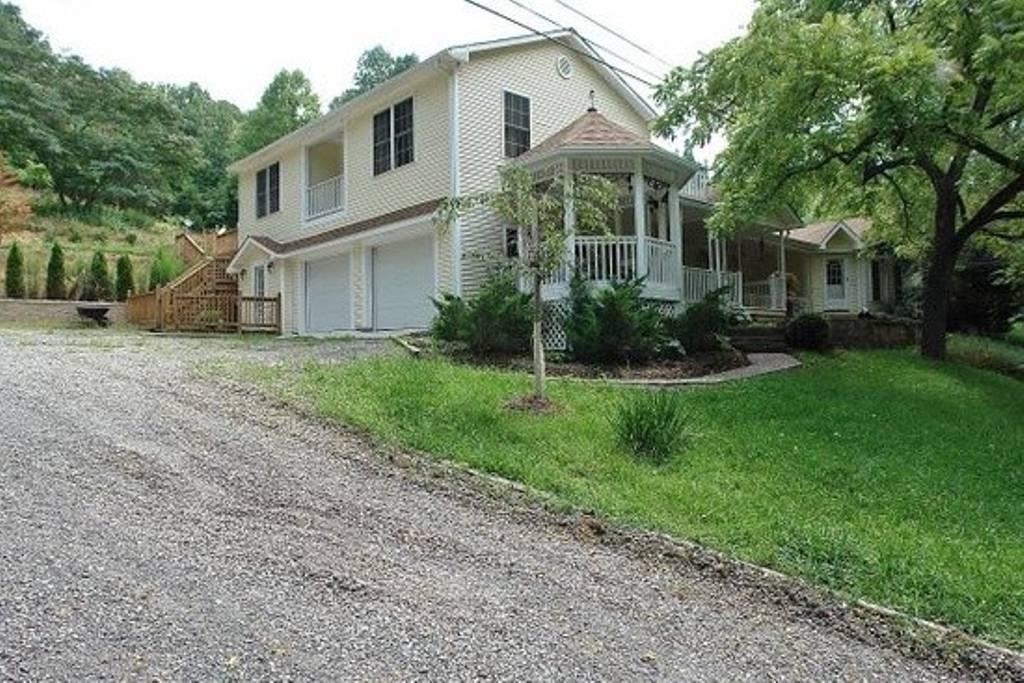 Pet Friendly Hotels In Radford Va Bringfido