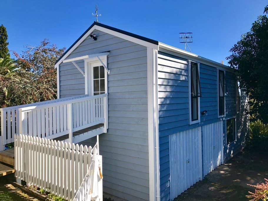 Tauranga Airbnb Rentals Pet Policy