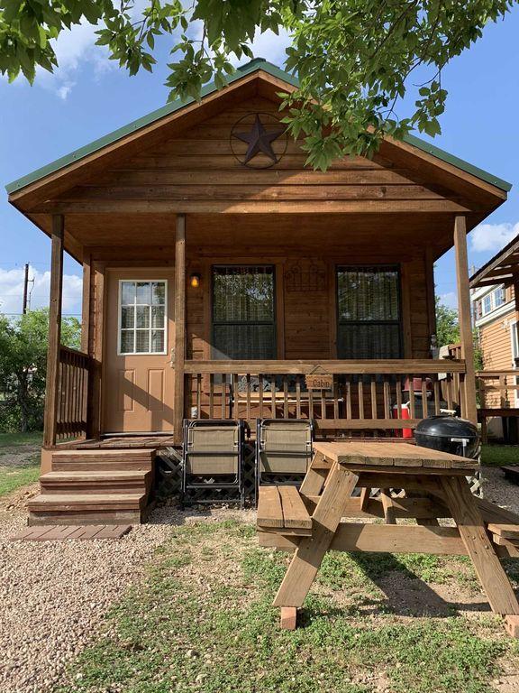 Pet Friendly River Run Cabin on Guadalupe