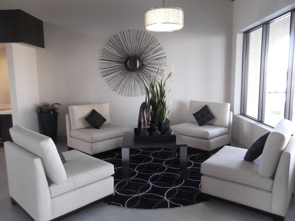 DoubleTree Suites Tucson Airport Pet Policy