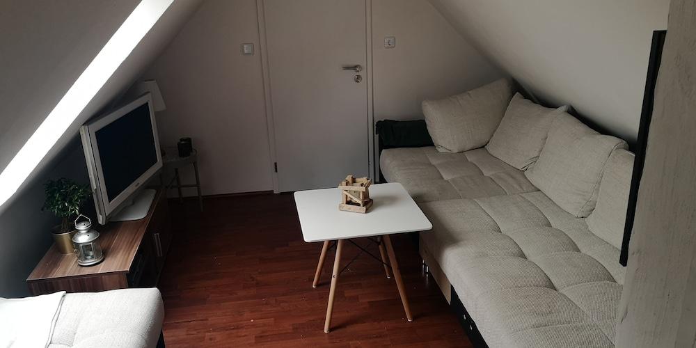 Pet Friendly Maisonettewohnung am Badesee 