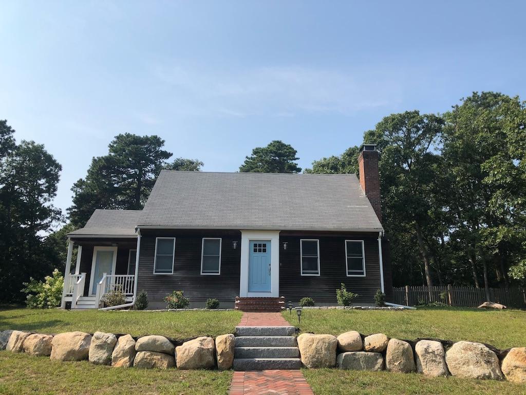 Eastham Home on Quiet CulDeSac Pet Policy