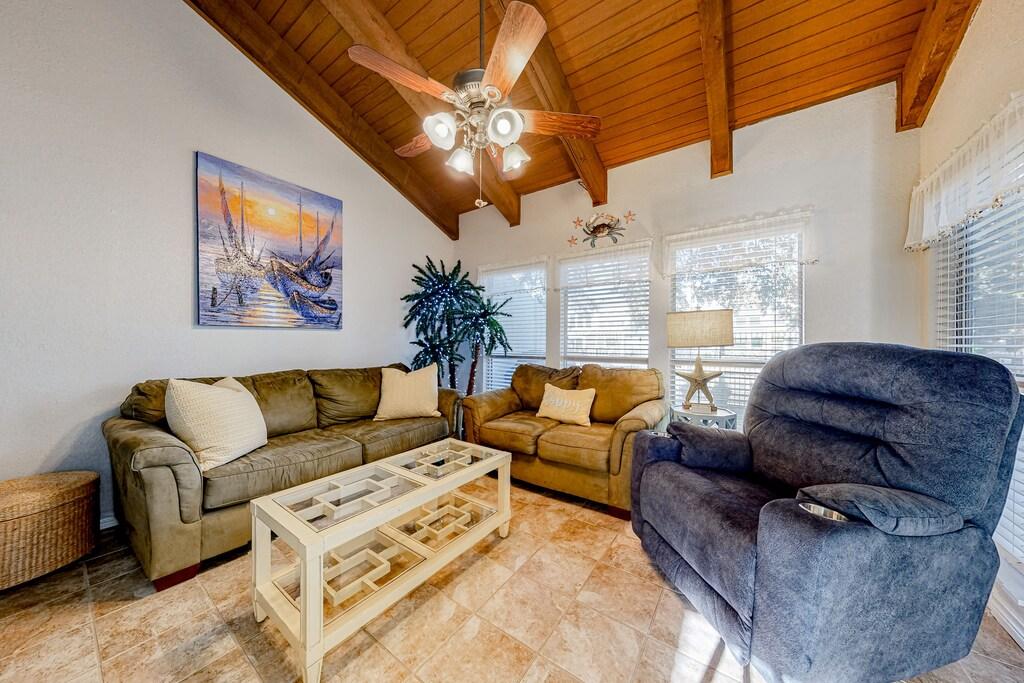 Seaside Retreat at Rockport Racquet & Yacht Club Pet Policy