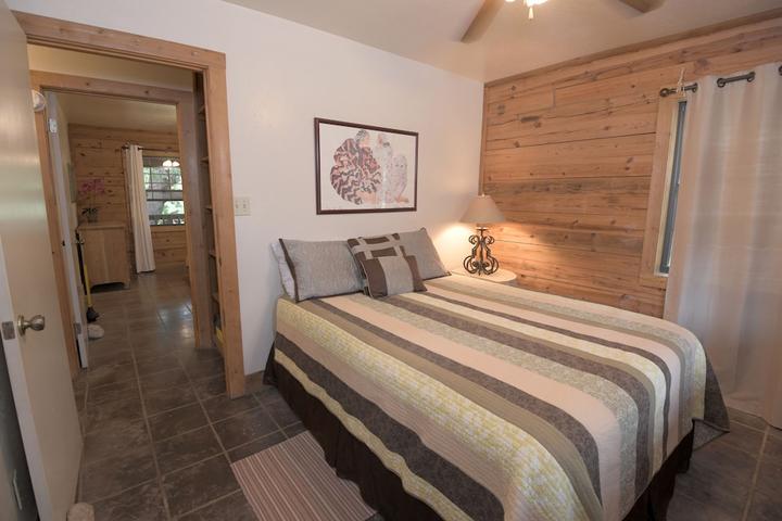 Pet Friendly Creekside Cabin Near Lost Maples State Park