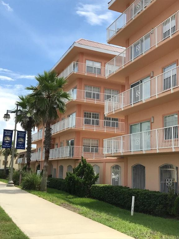 Pet Friendly Beachside Condo 2/2 with Pool
