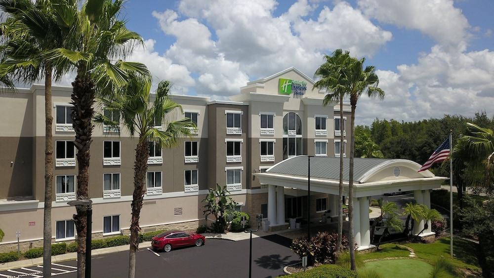 Pet Friendly Holiday Inn Express Hotel & Suites New Tampa I-75 an IHG Hotel