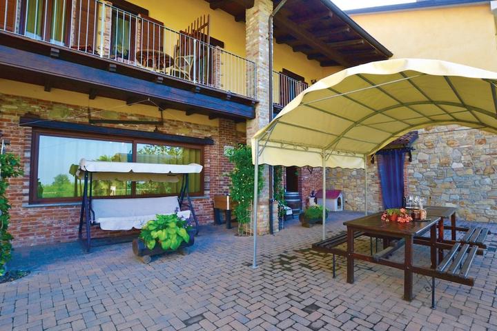 Pet Friendly Awesome Home in Marsaglia with 3-Bedrooms