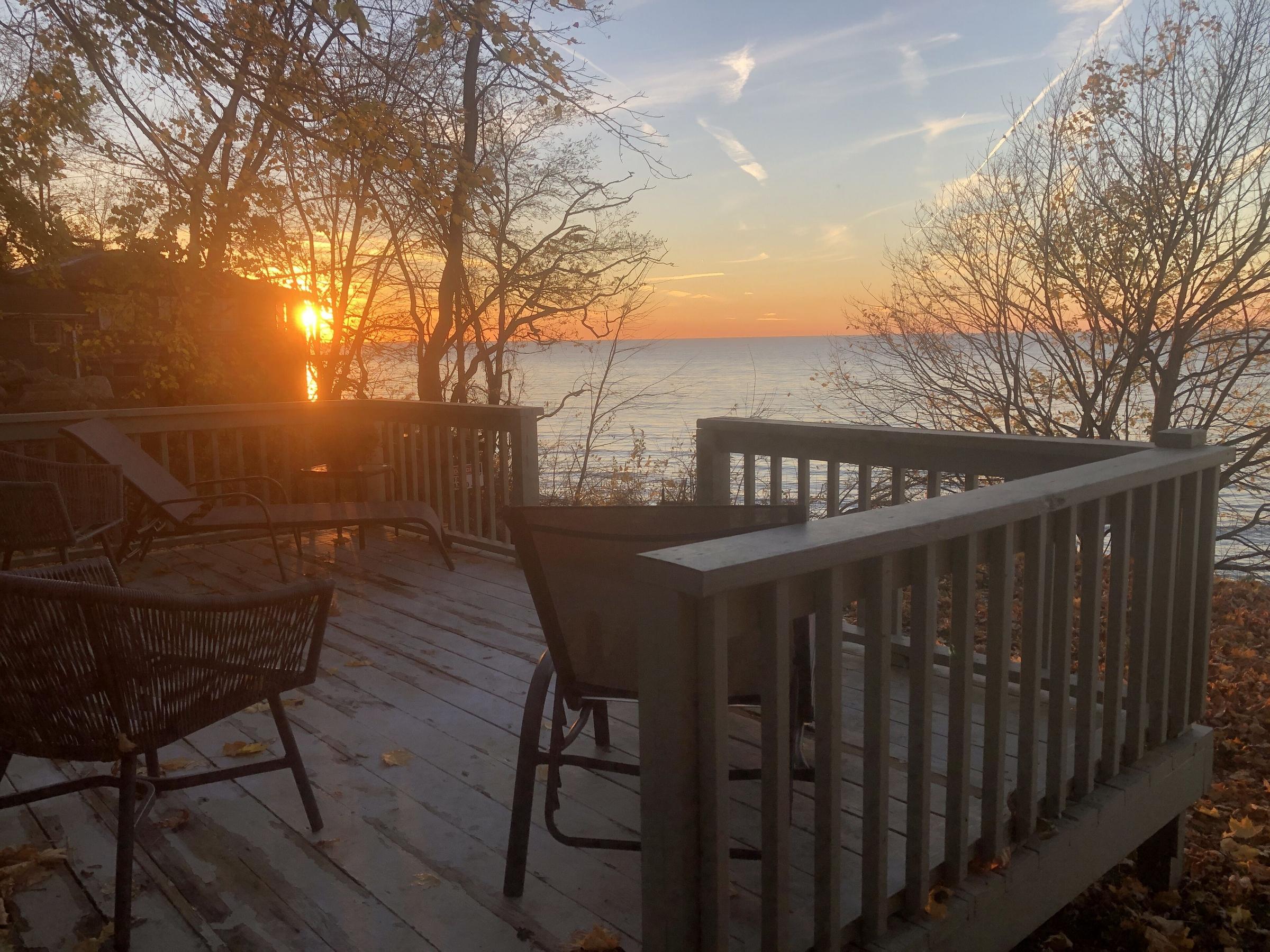 Pet Friendly Beautiful Lakefront Cottage with Private Beach