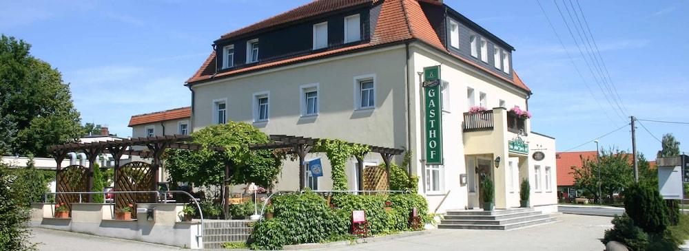 Pet Friendly Hotel Zum Hirsch