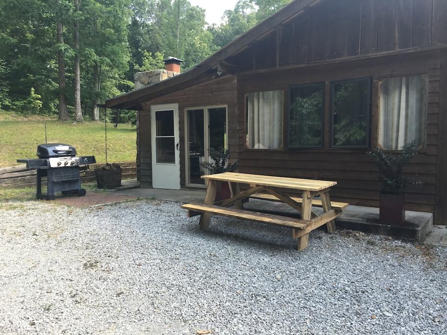 Rugby Airbnb Rentals Pet Policy