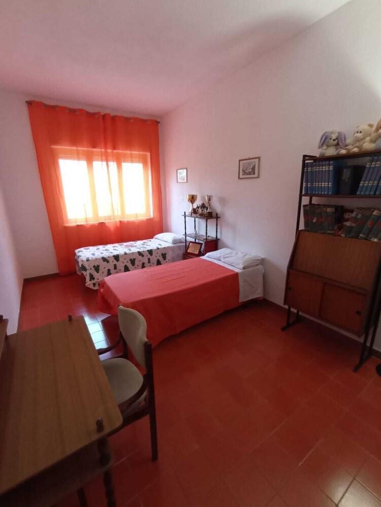 Pet Friendly Apartment with Garden