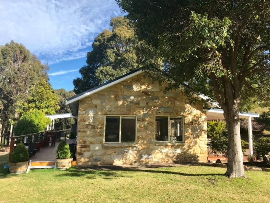Narooma Airbnb Rentals Pet Policy