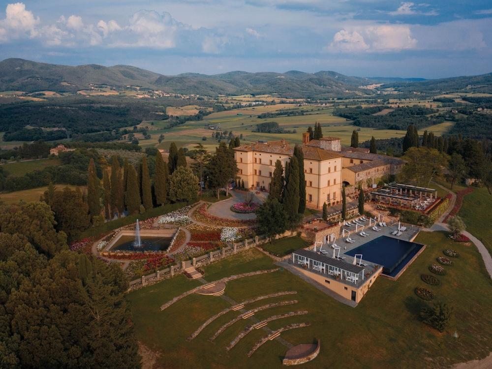 Pet Friendly Castello Di Casole a Belmond Hotel Tuscany