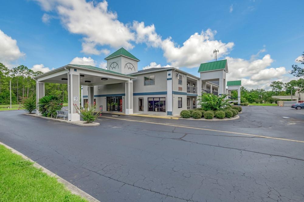 Pet Friendly Quality Inn Quincy - Tallahassee West