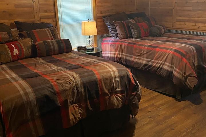 Pet Friendly The Red Rooster Cabin