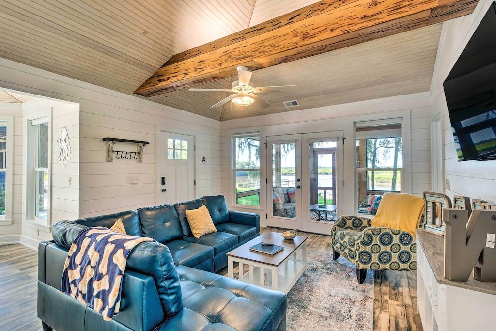 Riverfront Darien Cottage with Private Dock Pet Policy