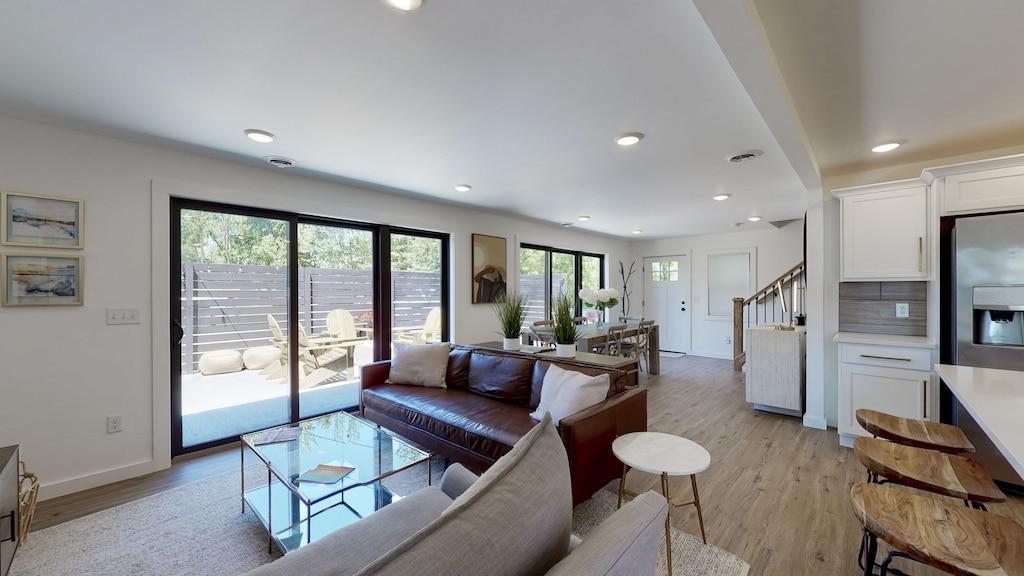 Tranquil Upstate NY Lakeview Cottage Pet Policy