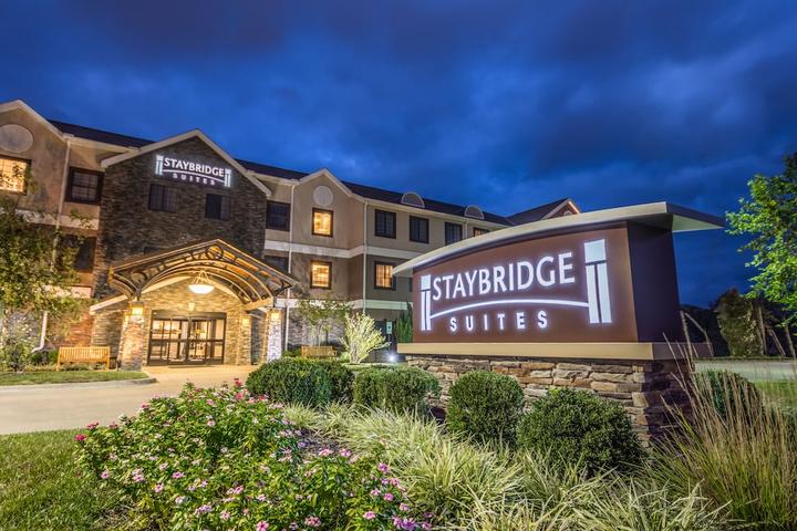 Pet Friendly Staybridge Suites Kansas City - Independence an IHG Hotel