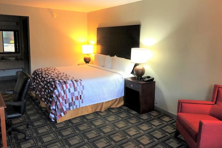 Pet Friendly Red Roof Inn Griffin